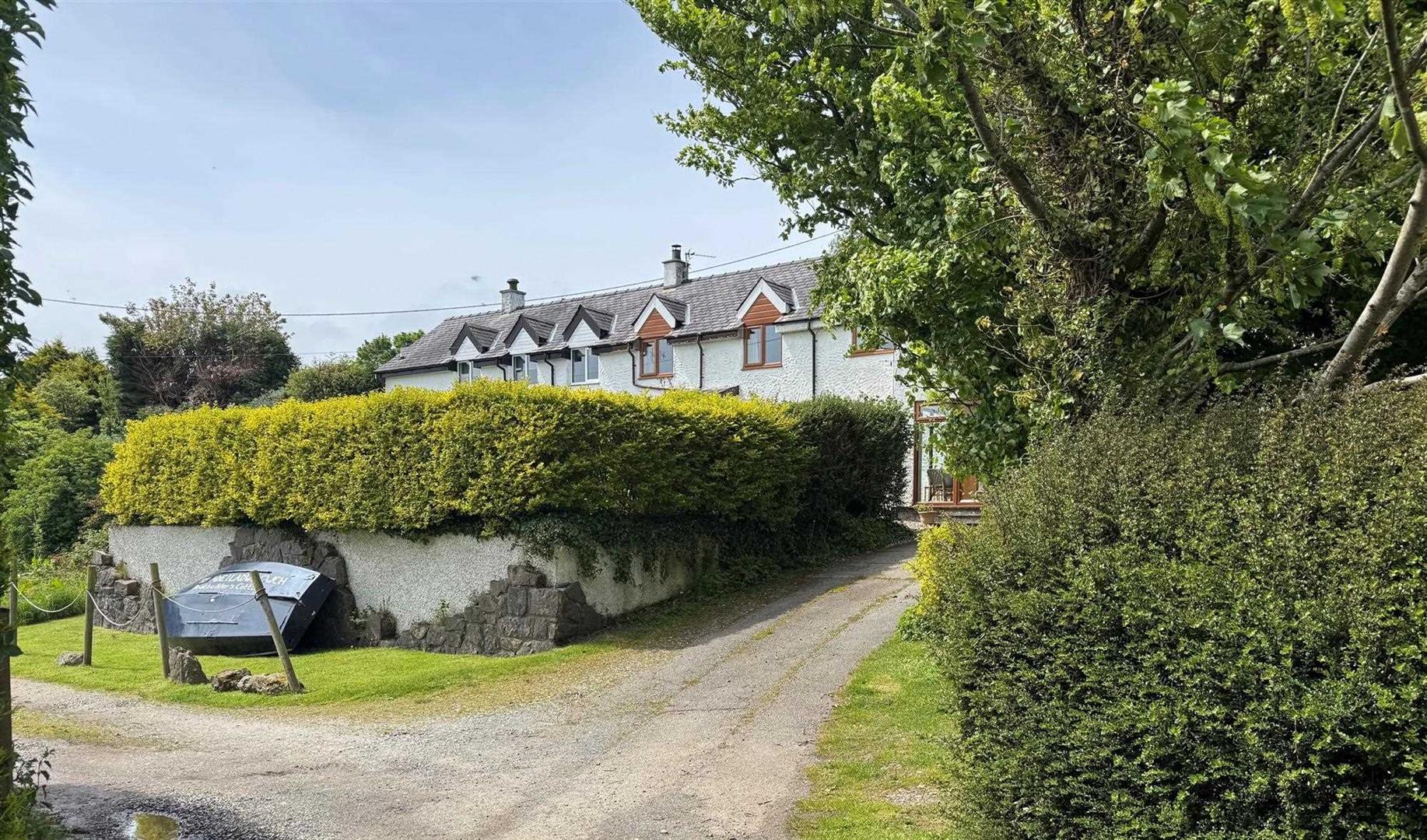 Pentre Bolion, Llanddona
